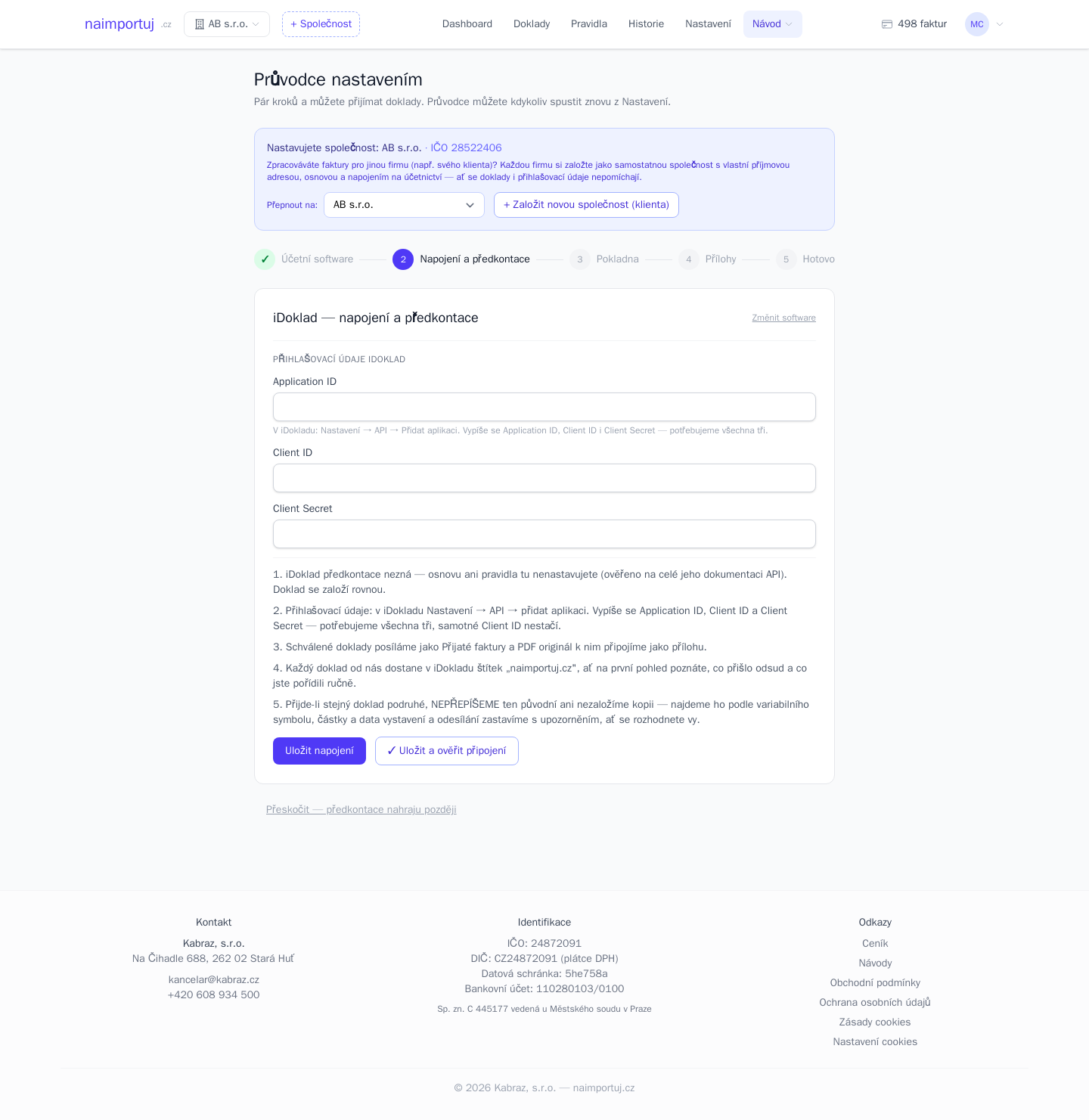 Krok 2 průvodce pro iDoklad — tři pole Application ID, Client ID a Client Secret s vysvětlením, kde se v iDokladu berou.